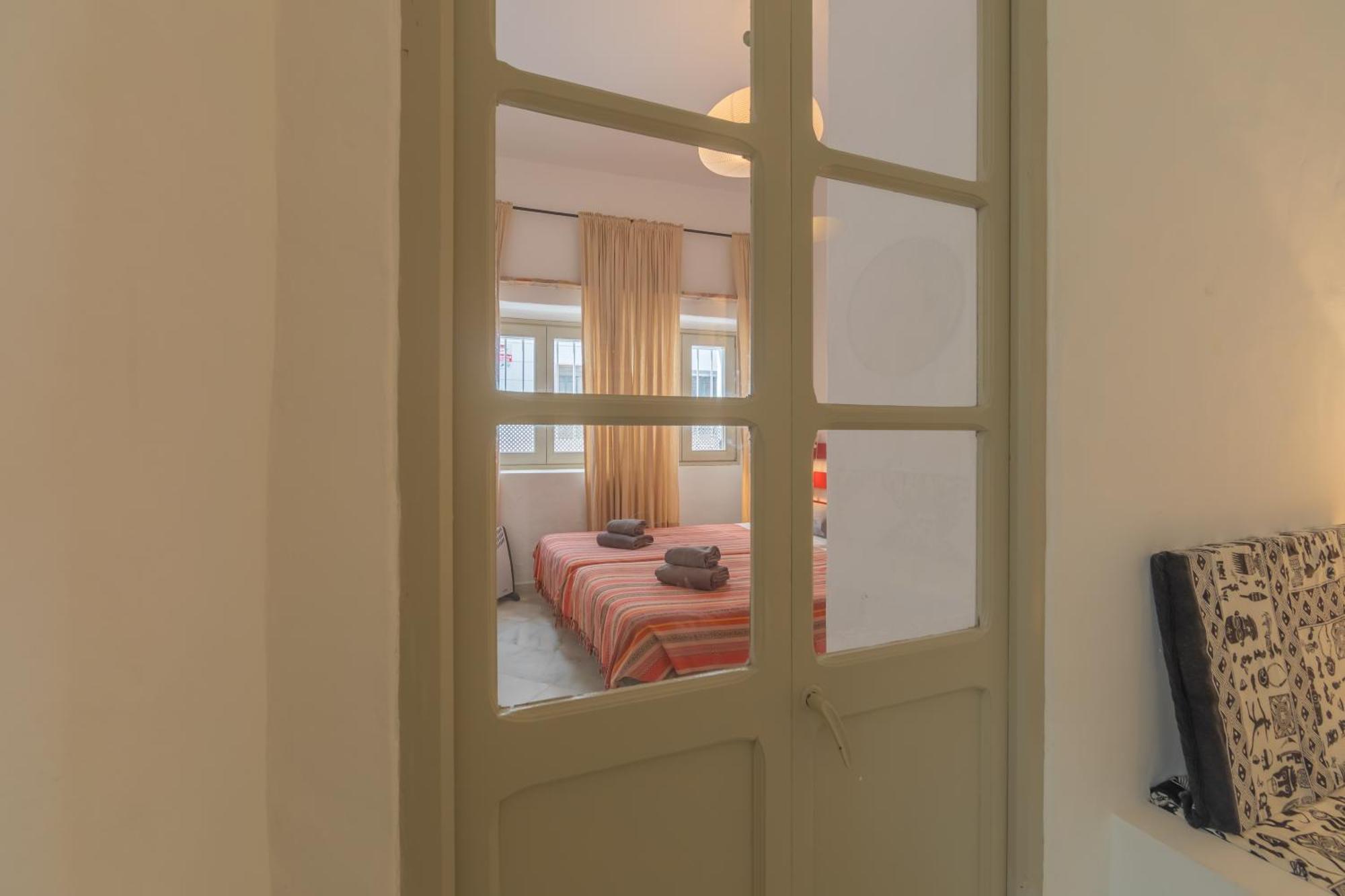 The Surfers Nest Apartment